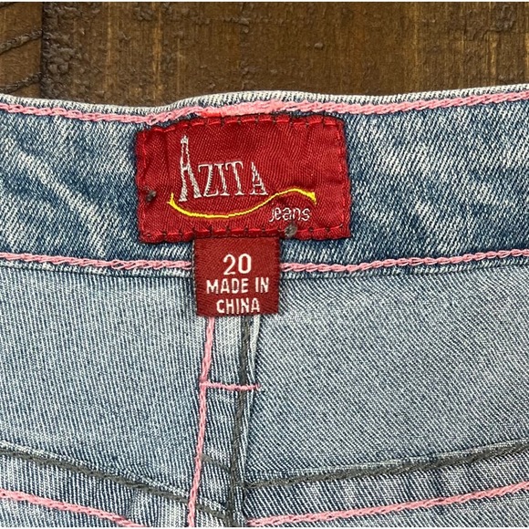 AZITA High Rise Cuffed Crop Jeans, Beading Design Embellishments, Size 20 - Picture 4 of 8